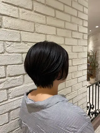ショート シモカワ マシロのヘアスタイル
