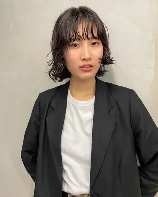 ミディアム パーマ 佐伯 和佳のヘアスタイル