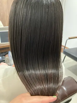 セミロング Larry🌼中下 美香のヘアスタイル