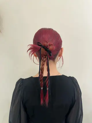 ロング カラー ヘアアレンジ タイトボブ個性派カラ ーAKANEのヘアスタイル