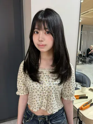 ロング 平山 翔意のヘアスタイル