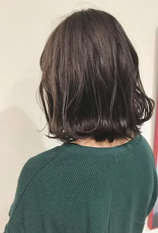 ミディアム カラー ✨艶ブリーチカラー ✨四ノ宮裕己のヘアスタイル