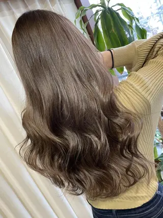 ロング カラー ハイトーン得意😍 Lumiereのヘアスタイル