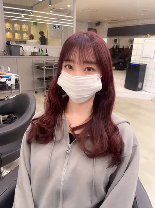 セミロング カラー 抜け感レイヤー︴ ニュアンスカラーのヘアスタイル