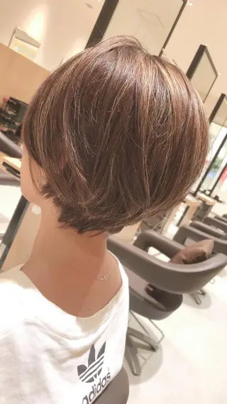 ショート 田中 真衣のヘアスタイル