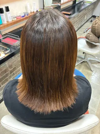 ミディアム ボーイッシュ美容師 パルのヘアスタイル