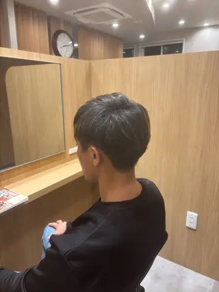 メンズ 築山 栞奈のヘアスタイル
