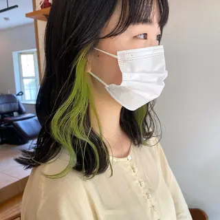 ミディアム カラー パーマ ヘアアレンジ キッズ ネイル マツエク・マツパ アイブロウ インナーカラー/ KANAのヘアスタイル