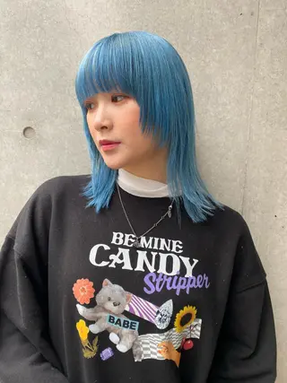 セミロング カラー ブロンド/ミックス カラー三毛猫Kaiのヘアスタイル