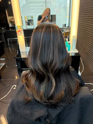ロング HIKARI 大阪駅徒歩1分🫧のヘアスタイル