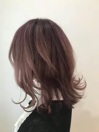 ミディアム カラー ウルフカット レイヤーカット上柿のヘアスタイル