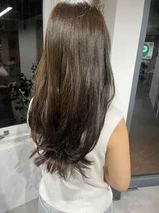 カラー YUJIN ツイスパ波巻き🔥のヘアスタイル