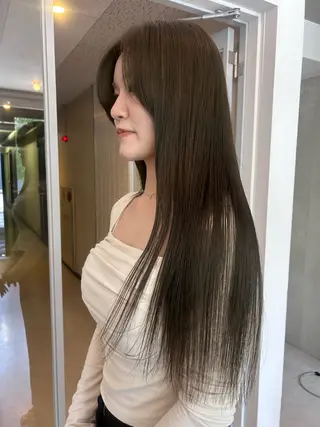 ロング カラー Miku / カットモデル伏見 栄のヘアスタイル