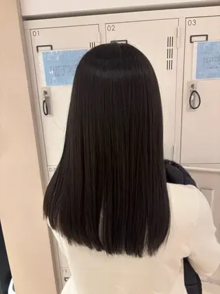 ロング カラー ミドウチ アヤカのヘアスタイル
