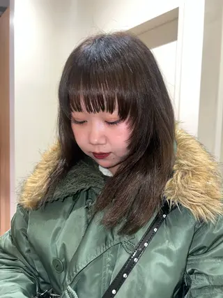ミディアム レイヤーカット NERO加藤木麻彩のヘアスタイル