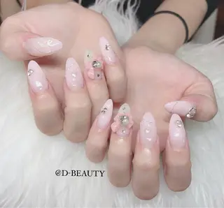 ネイル D-BEAUTY Nailsalonのネイルデザイン