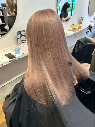 セミロング カラー LUCK ユナのヘアスタイル