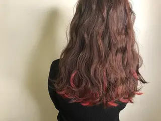 セミロング カラー メンズ レイヤー ウルフ 弓木啓輔のヘアスタイル