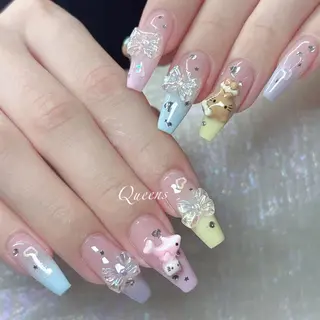 ネイル Queens テイのネイルデザイン