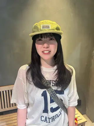 ロング 山本 夏樹のヘアスタイル
