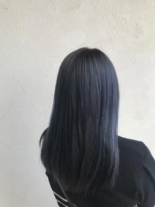 セミロング カラー 山下 襟華のヘアスタイル