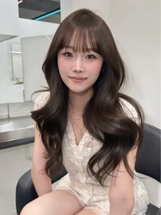 ロング カラー 上品モテヘア🩶 karen🩶のヘアスタイル