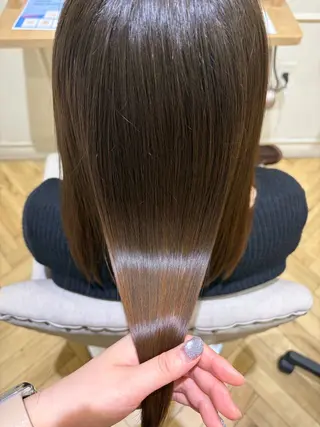 セミロング Nanaka Luana  難波店のヘアスタイル