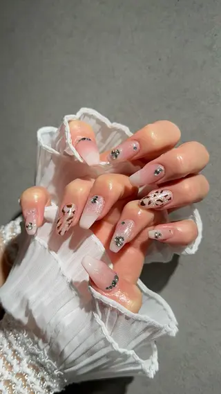 ネイル I-nailロング /ワンホン/キラキラのネイルデザイン