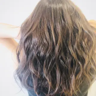 セミロング 鈴木 香澄のヘアスタイル