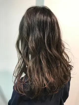 ミディアム カラー 透明感カラー/ レイヤー　YUKAのヘアスタイル