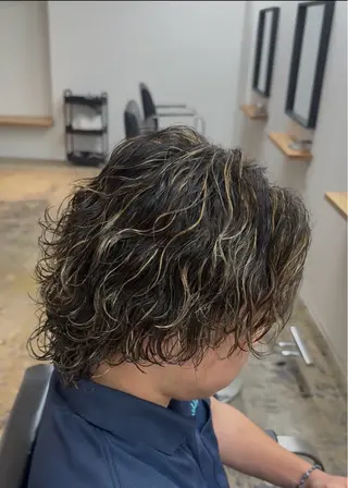 ミディアム カラー メンズ 西川 佑樹のヘアスタイル