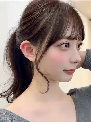 セミロング 越川 友美子のヘアスタイル