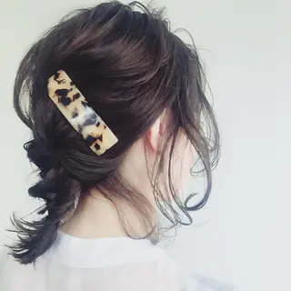 ヘアアレンジ 💓パーマ，💗 レイヤーカットのヘアスタイル