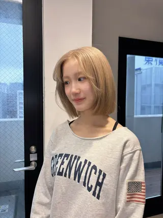 ショート カラー 韓国レイヤー 柔らかカラーRinoのヘアスタイル