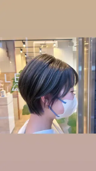 ショート カラー 舟橋 りんかのヘアスタイル