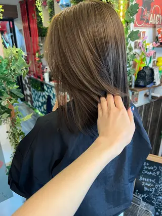 ミディアム カラー カラーパティシエ facce🌼ikoのヘアスタイル