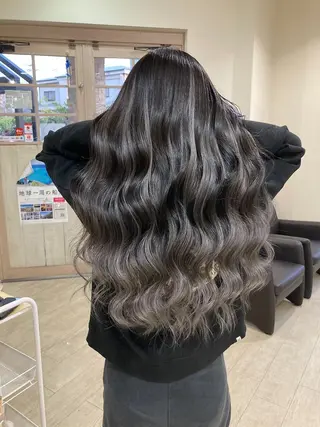 ロング KR2S マネージャーのヘアスタイル