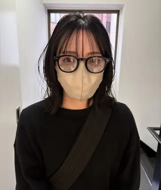 ミディアム カラー 大山 茶子のヘアスタイル