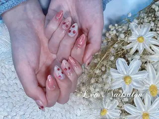 ミディアム カラー ネイル Le’a NailSalonのネイルデザイン
