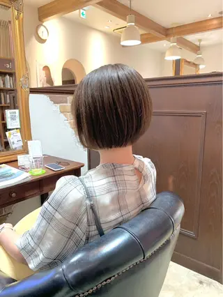 ショート 安中 莉椰のヘアスタイル