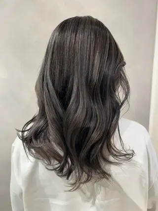 セミロング カラー 透明感カラー✨艶髪 制作🌱山根あゆみのヘアスタイル