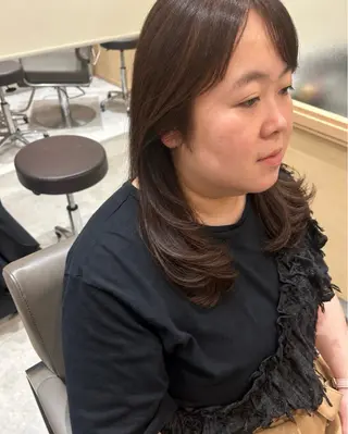 セミロング カラー 久木原 ゆりのヘアスタイル