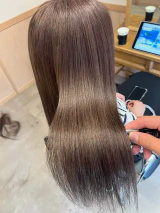 セミロング カラー 寺田 詩のヘアスタイル