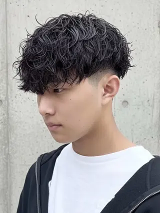 ミディアム パーマ メンズ 増田 祐のヘアスタイル