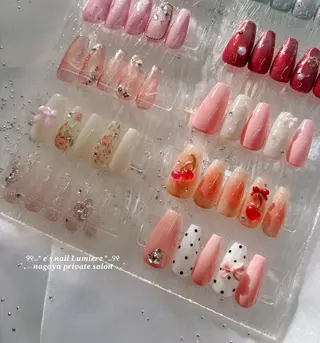 ネイル e’s nail Lumièreのネイルデザイン