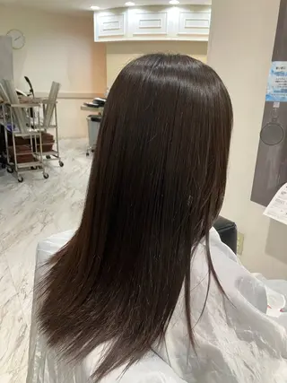 艶ストレート 口石 ひかるのヘアスタイル