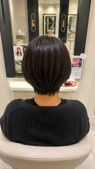 ショート レイヤーカット /朝尾愛花のヘアスタイル