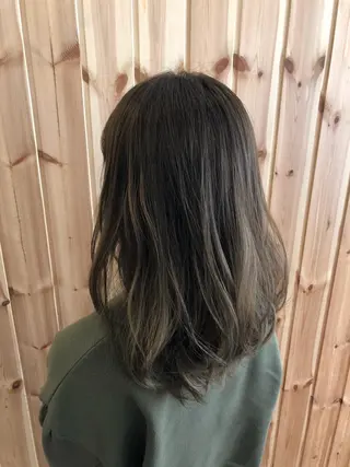 セミロング カラー 古山 勇太のヘアスタイル