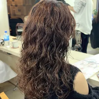 ロング パーマ 横浜パーマ🌐ボブ✨ 暖色カラーもえかのヘアスタイル