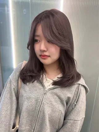 ミディアム 楠田 美空のヘアスタイル